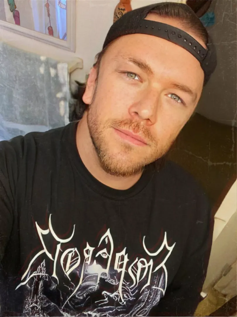 Any queer metalheads here?🤘🏼🎸