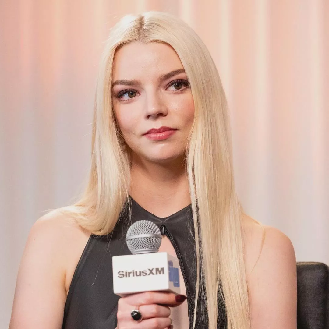 Anya Taylor-Joy is a goddess 