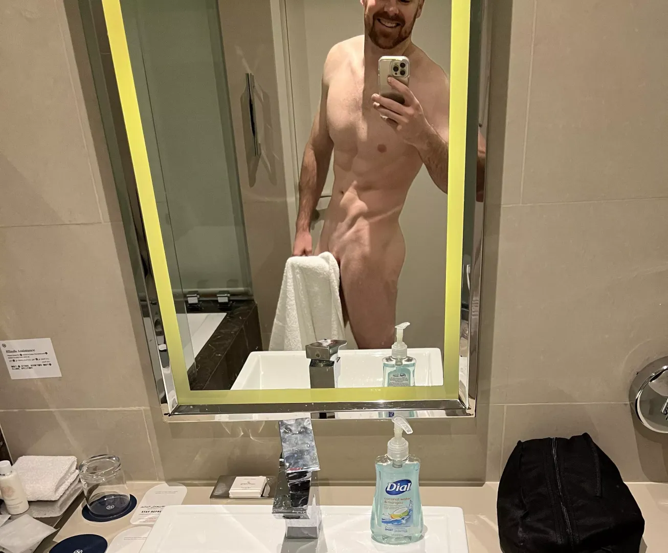 Anybody need a towel rack? 😜