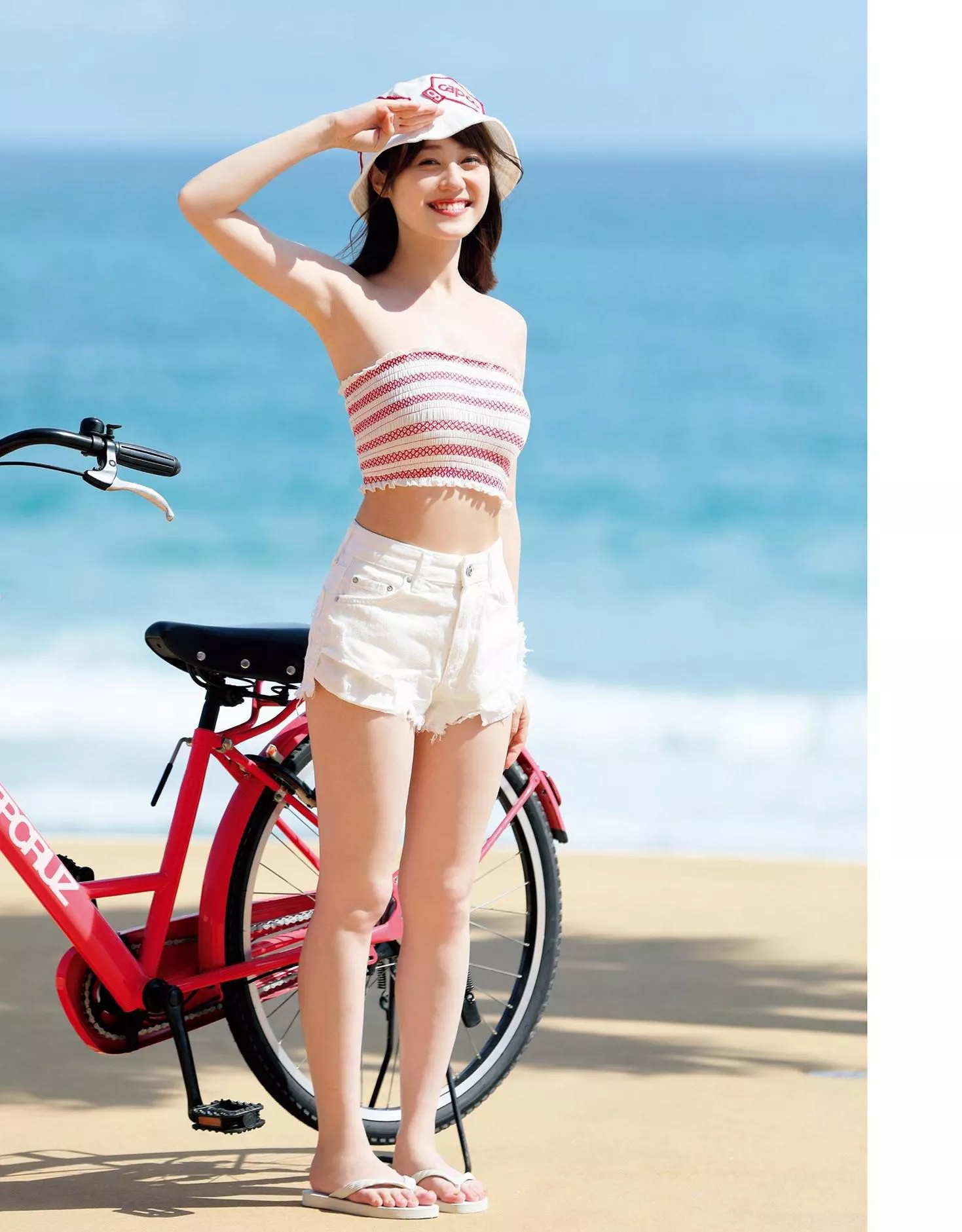 Anybody wanna jerkoff to the cute and petite Miku Itou