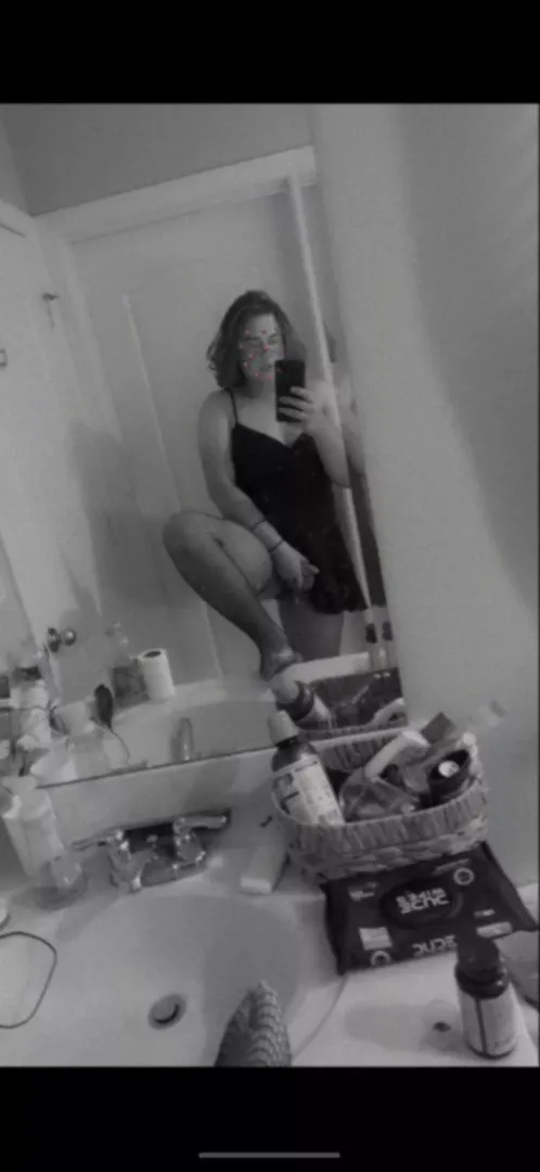 Anybody want to humiliate me ? 😅🙈