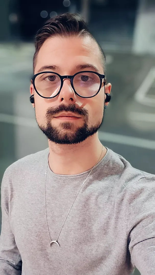 Anyone DM?