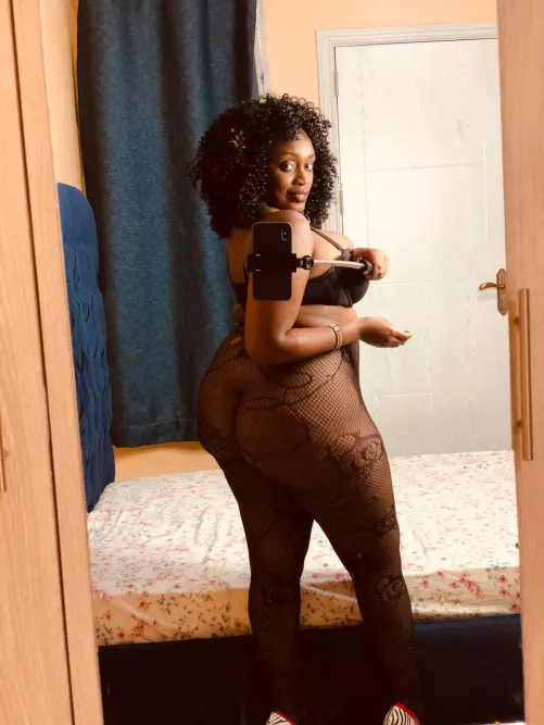 Anyone here into horny older women?