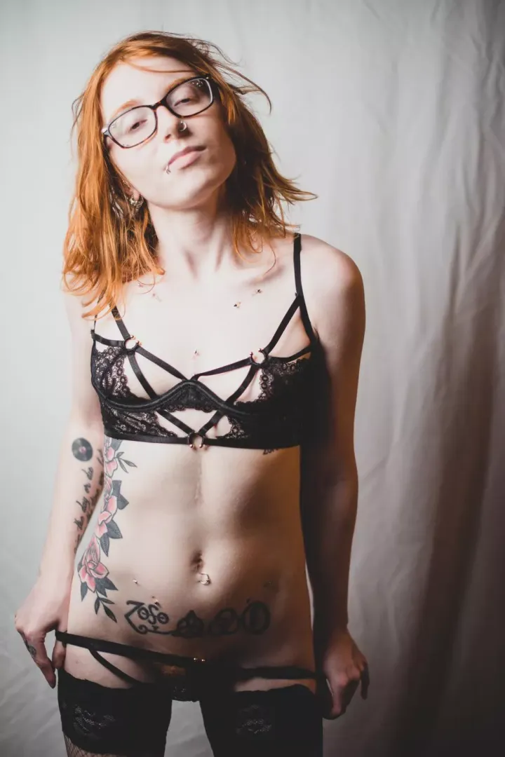 Anyone here like redheads?
