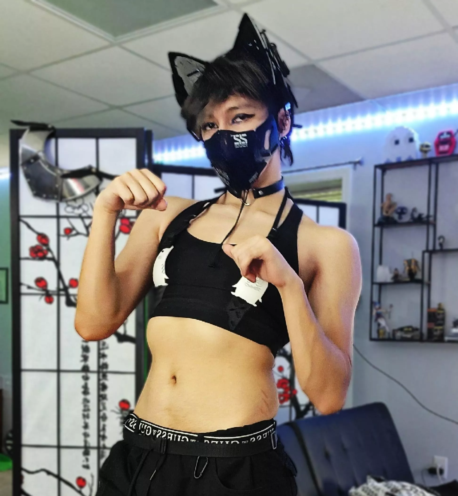 Anyone here like techwear? OwO