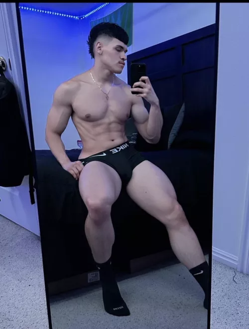 Anyone know how I can achieve this build??? Not me.(M)