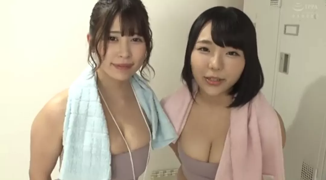 anyone know name of the left girl or a code?