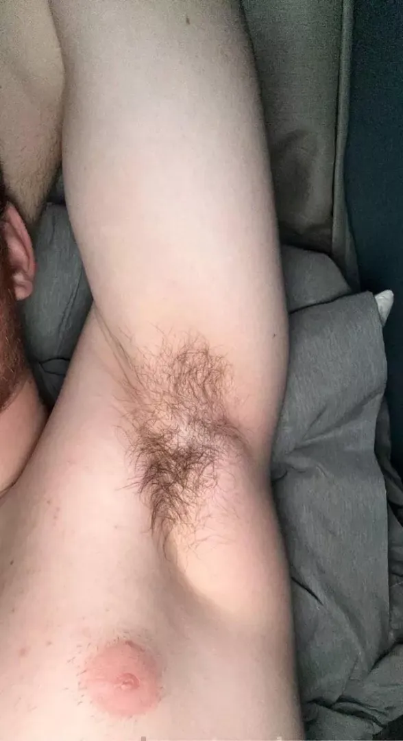 Anyone like these hairy pits??