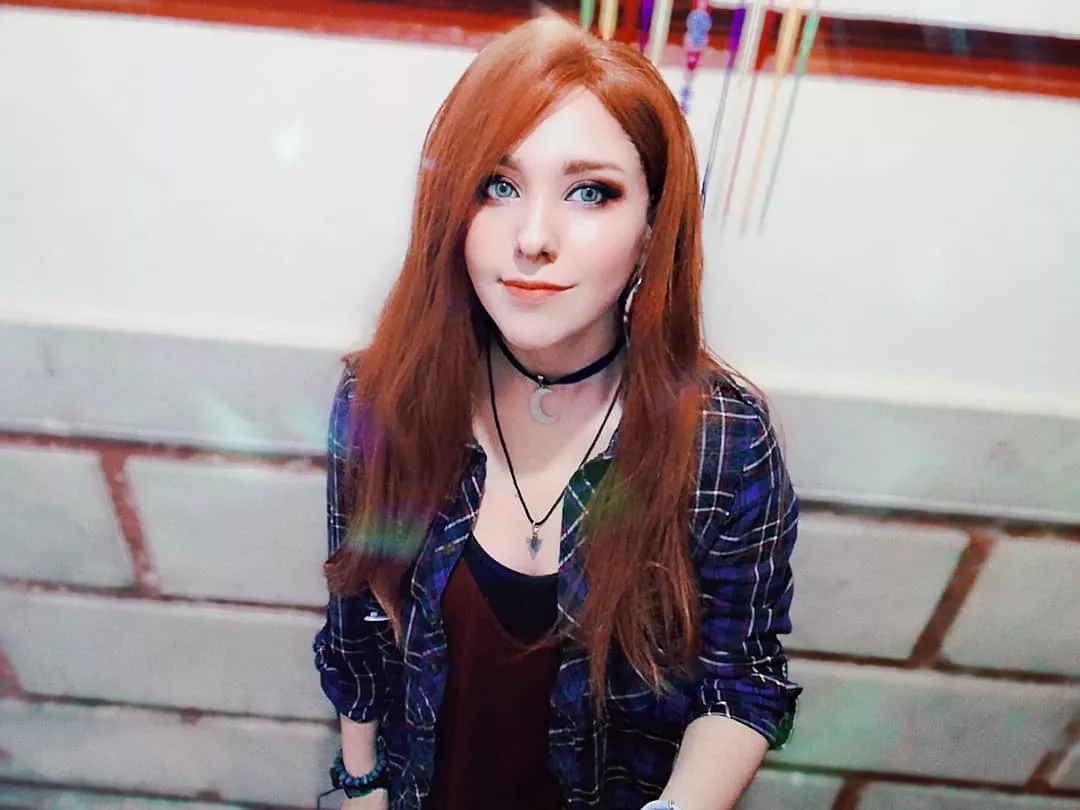 anyone likes life is strange too <3?