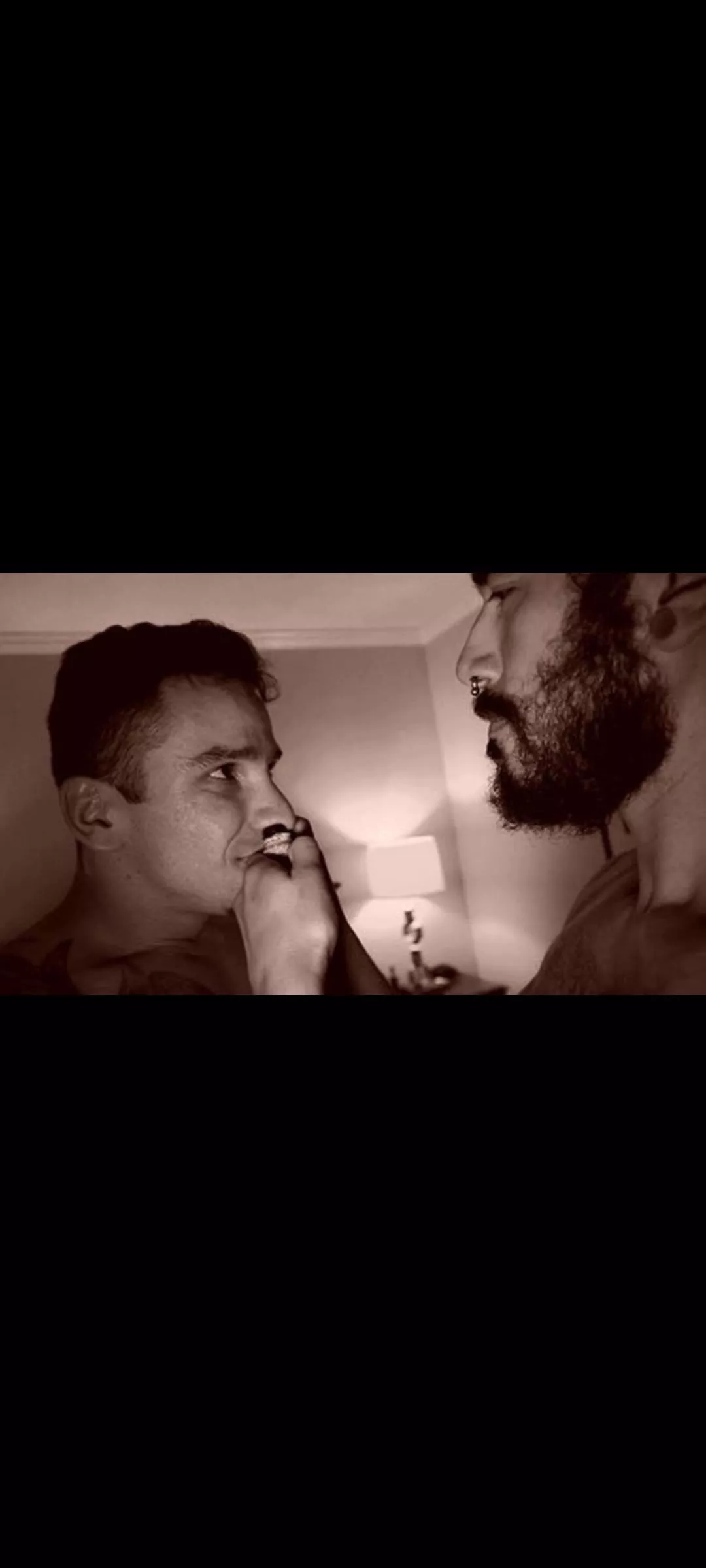 Anyone please give full video link to andrew darling and diego tovar video