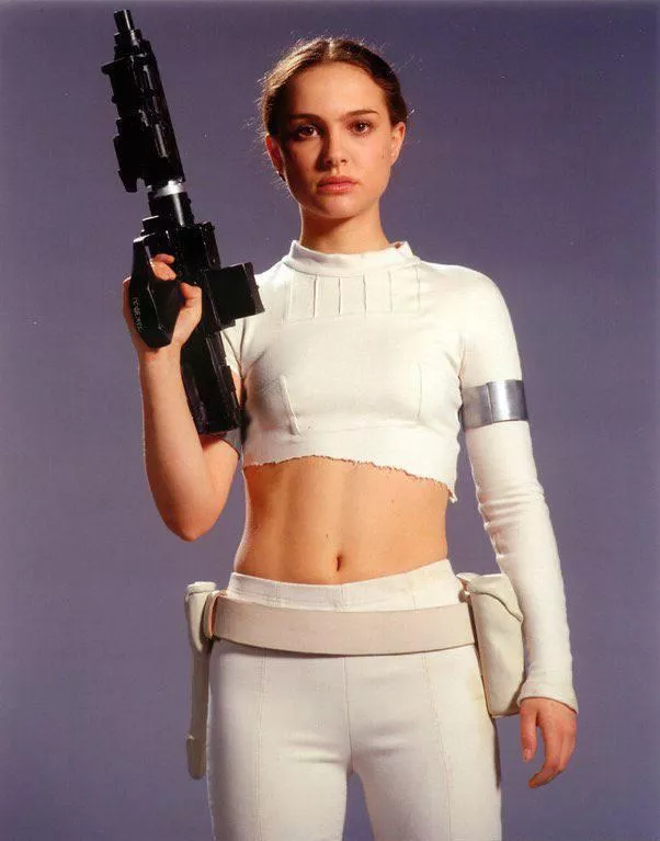 Anyone wanna bang padme with me? (shadowolf46)
