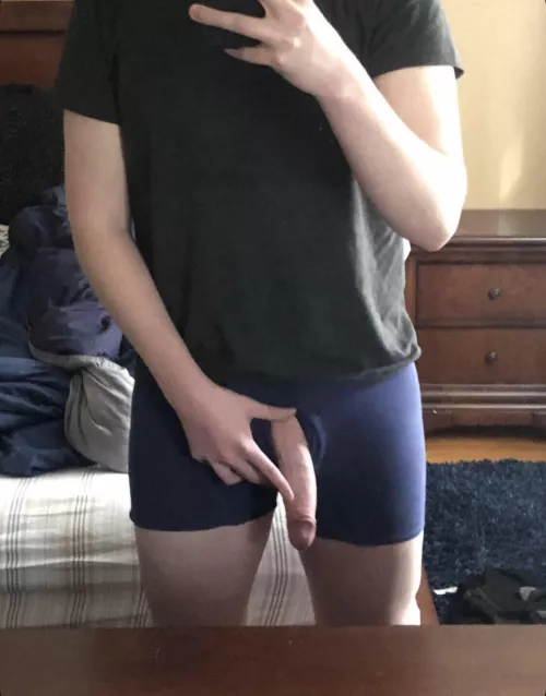Anyone wanna compare for gf nudes?