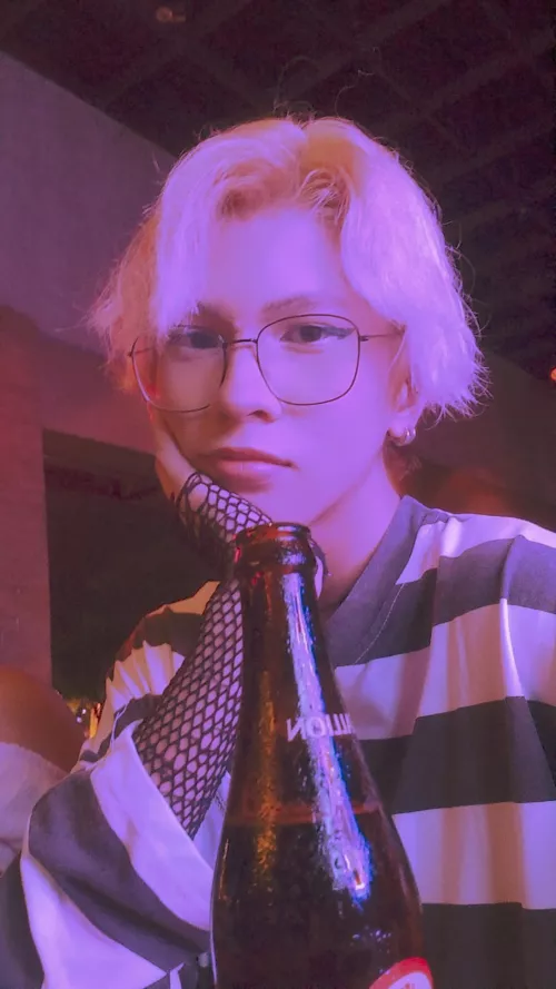 anyone wanna drink with me?🥺