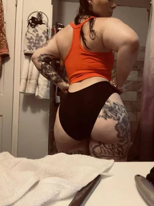 Anyone wanna help me cum?