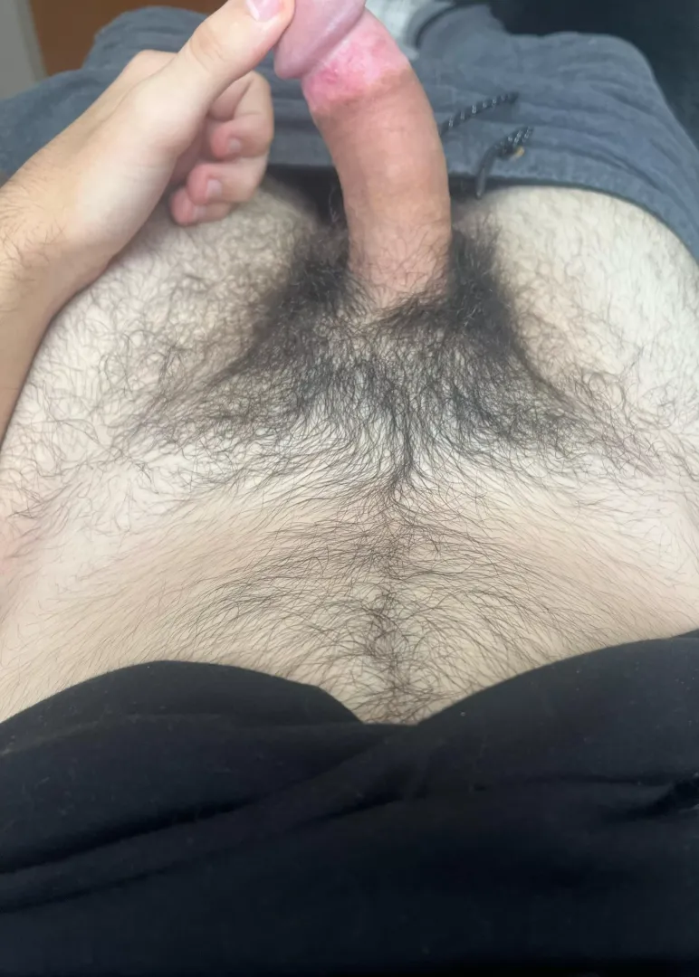 anyone wanna jerk together?