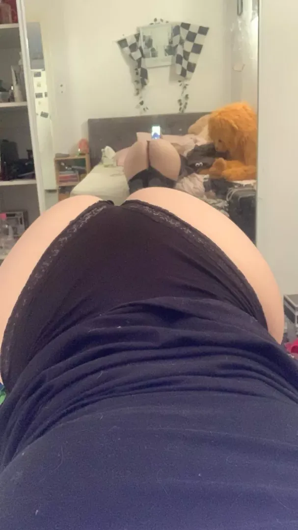 anyone wanna take my ass eating virginity?