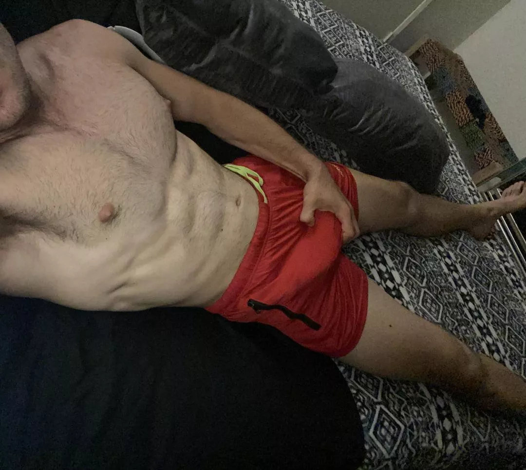 Anyone with bulge underwear kink ?