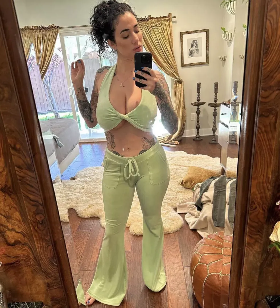 Arabelle Raphael