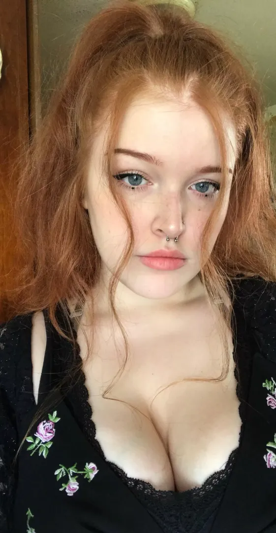 Are big tiddy gingers your type?