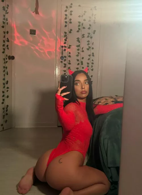 Are British teens with big asses your type?