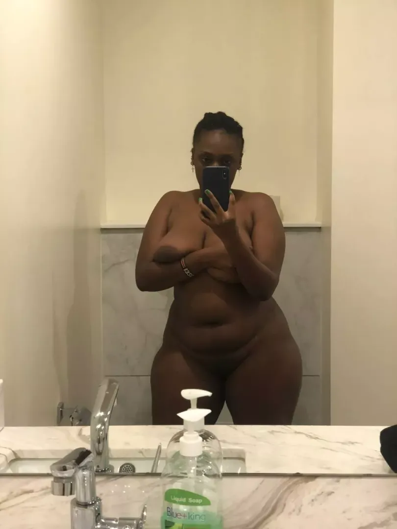 Are chocolate moms appreciated here? 🙈 (f)