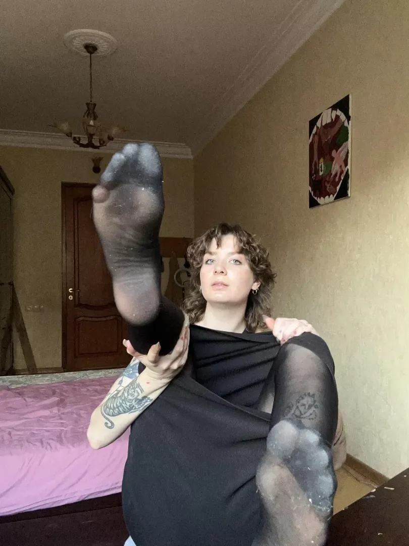 Are my feet elegant enough?