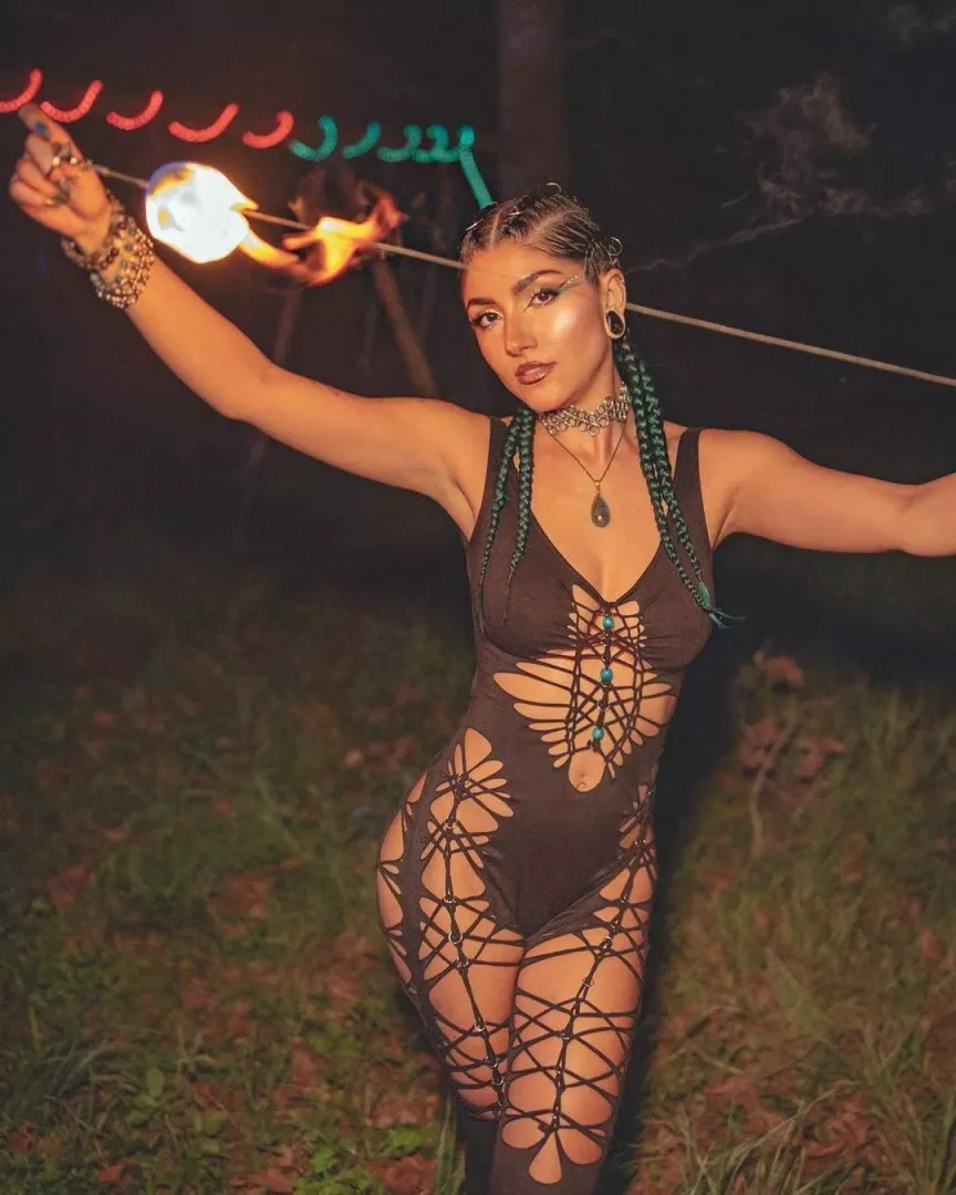 Are my festival fire dancers here