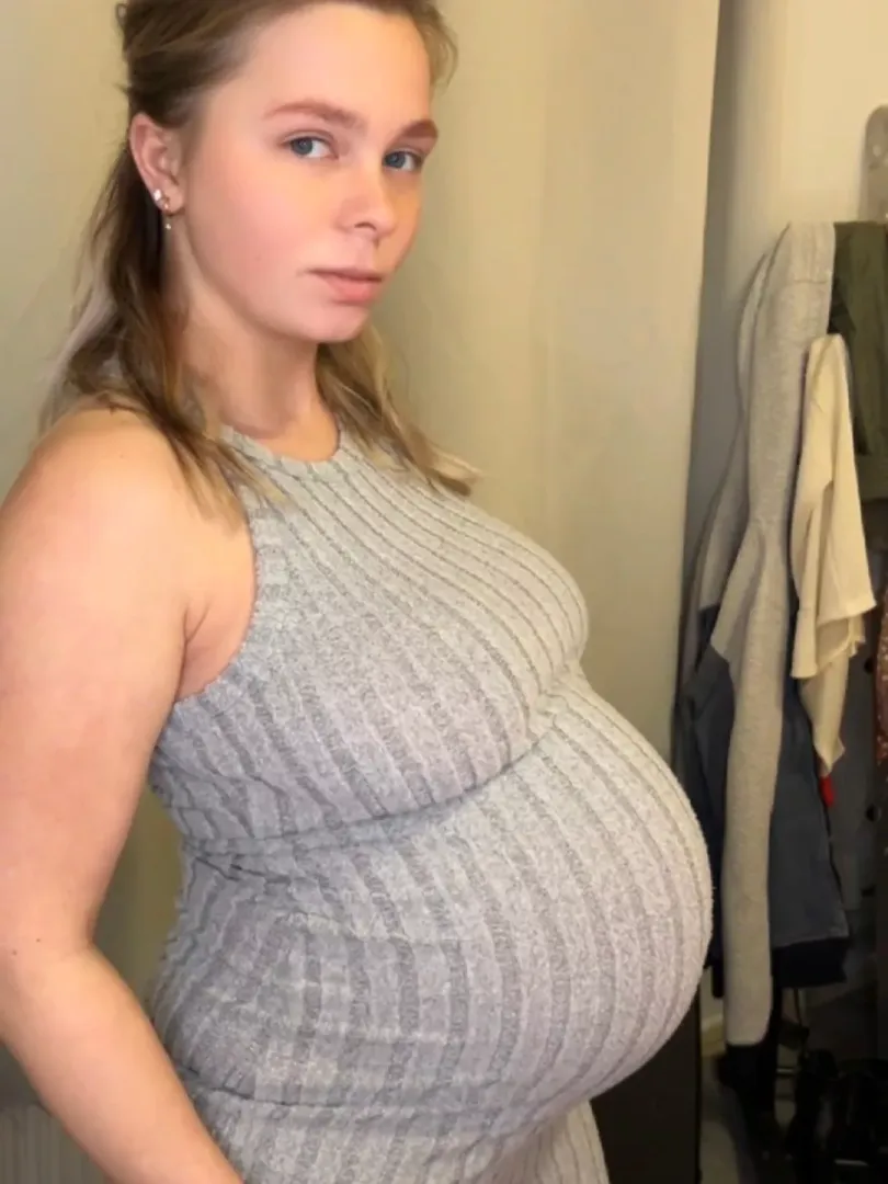 Are older men into pregnant girls like me?