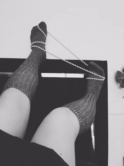 Are you dying to see these delicate tosies?