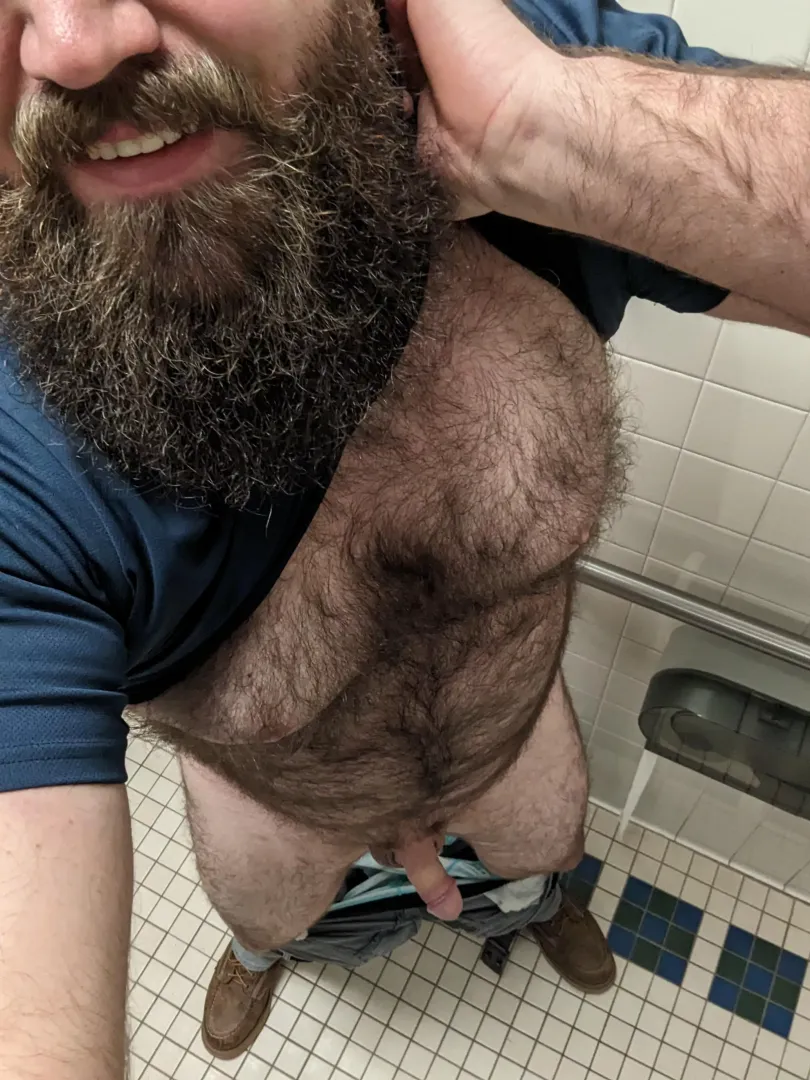 Are you going to join me in the bathroom?? 😏😈
