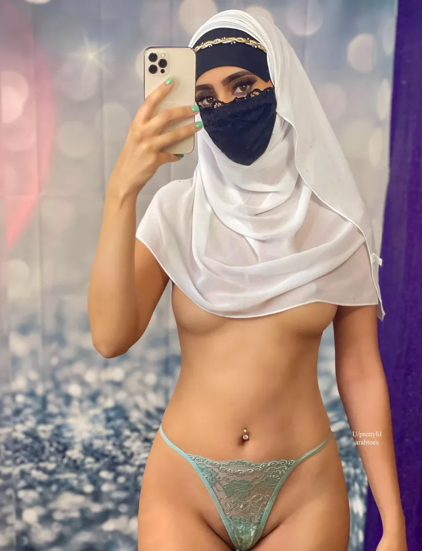 Are you in the mood to fuck a Muslim girl?