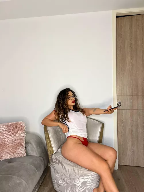 Are you into thick Latina women?
