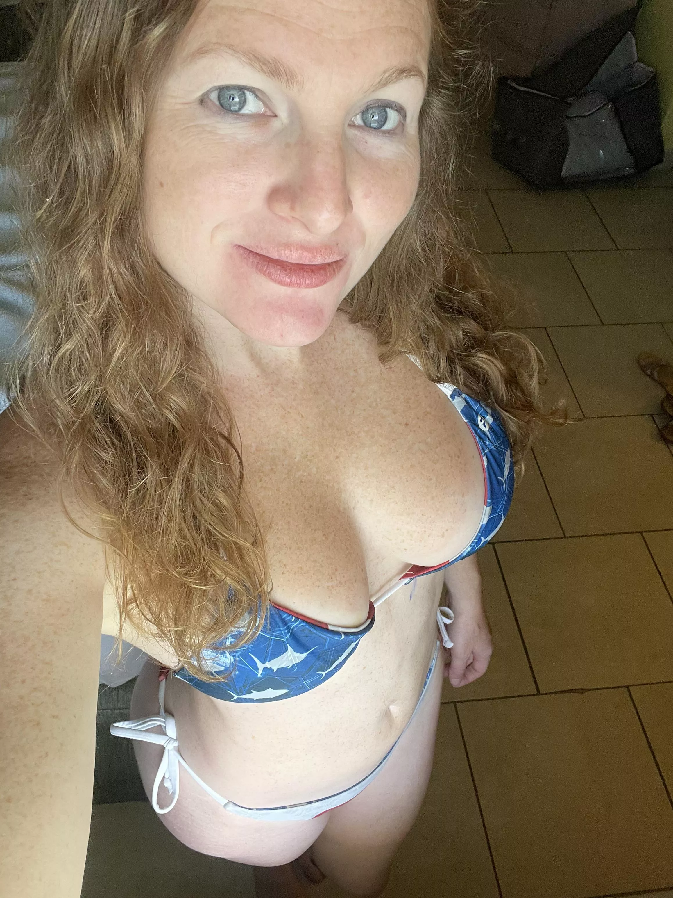 Are you looking into my eyes or freckles? [IRTR]