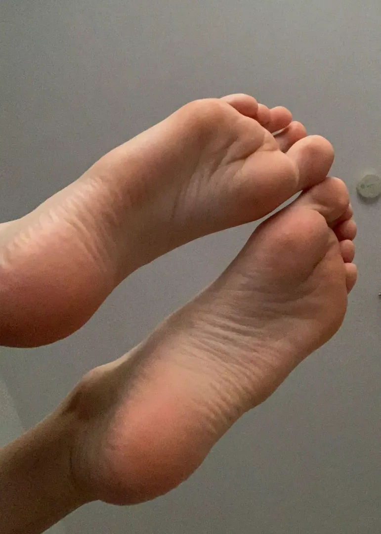 Are you ready to draw with your white cream on them?