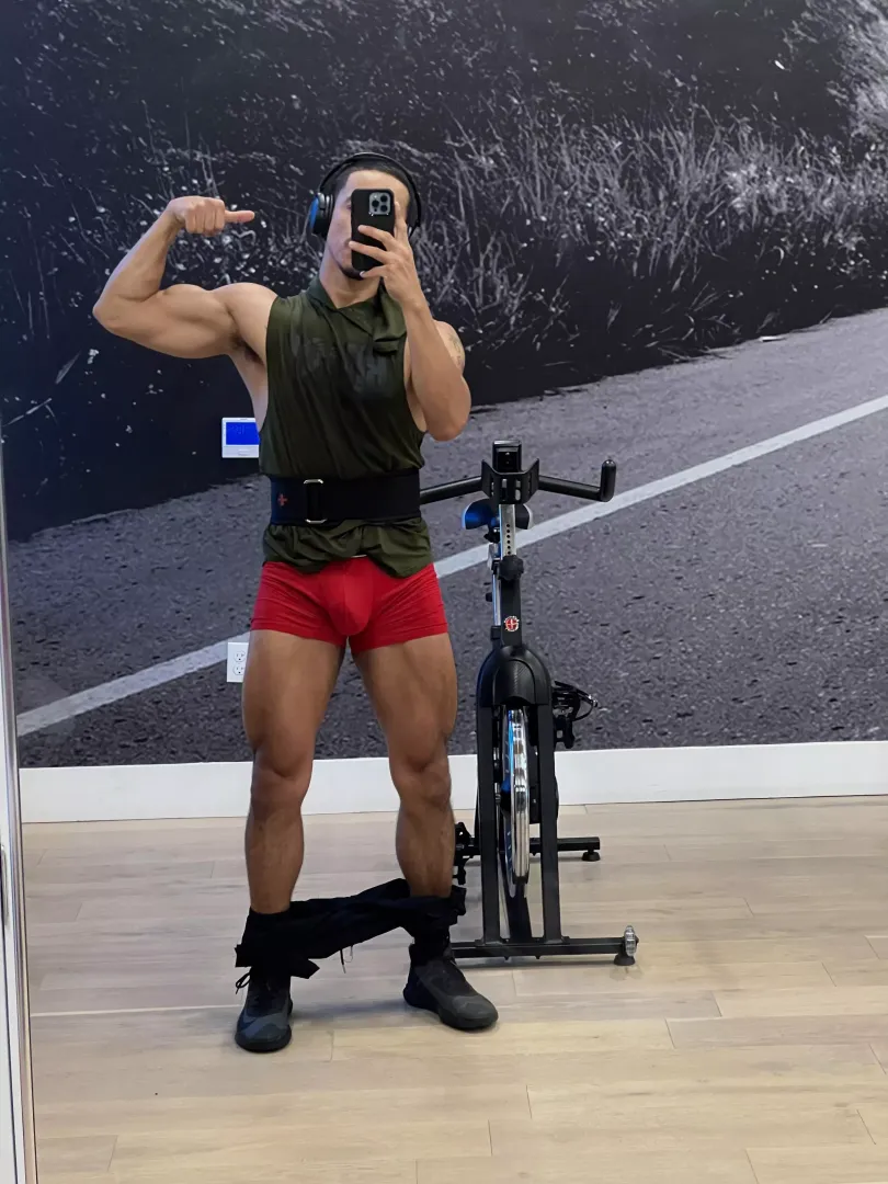 Armpit or bulge?