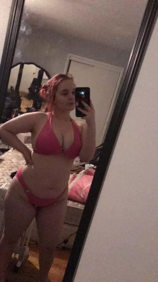 Arrows up losers here comment your dick size and show mommy your shrimp to judge mommy is up [domme]
