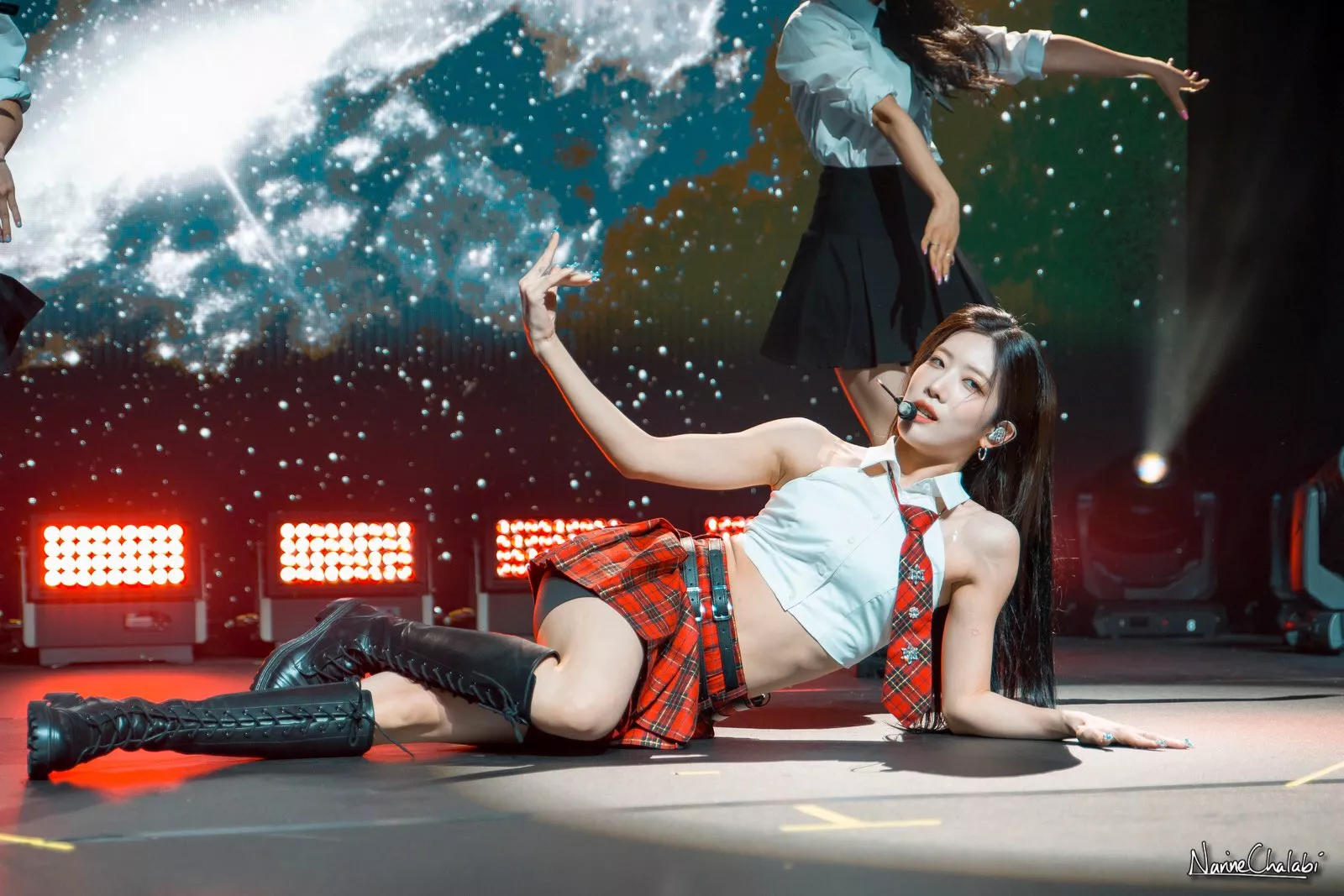 Artms _ kim lip