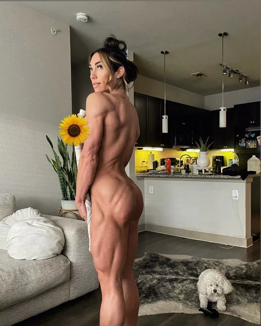 Ashley Lakomowski