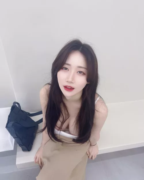 Asian cleavage