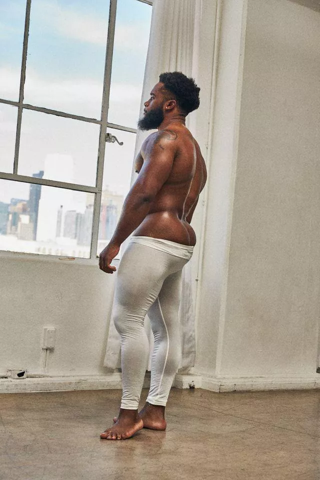 ass for days..