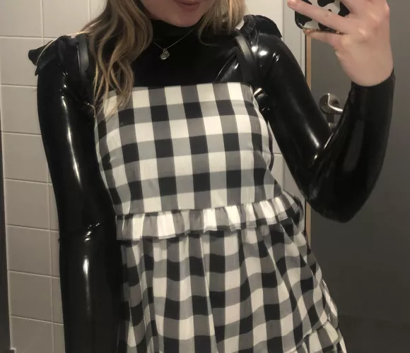 At school 🖤