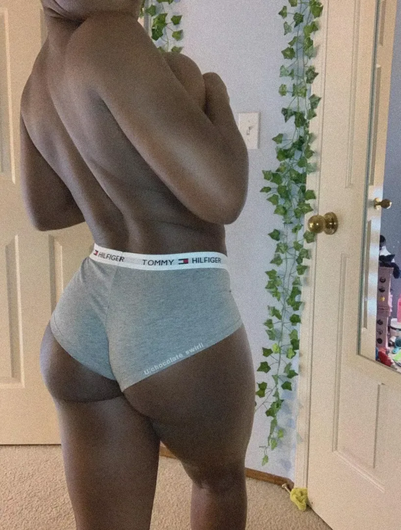 Athletic booty