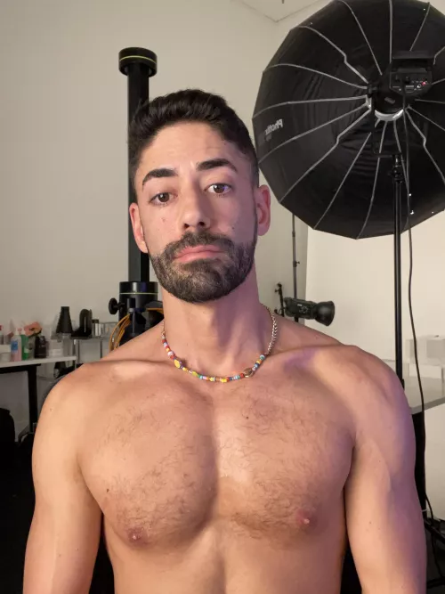 Aussie photographer saying hello, plz DM me if you've sold the hard problem of consciousness lol