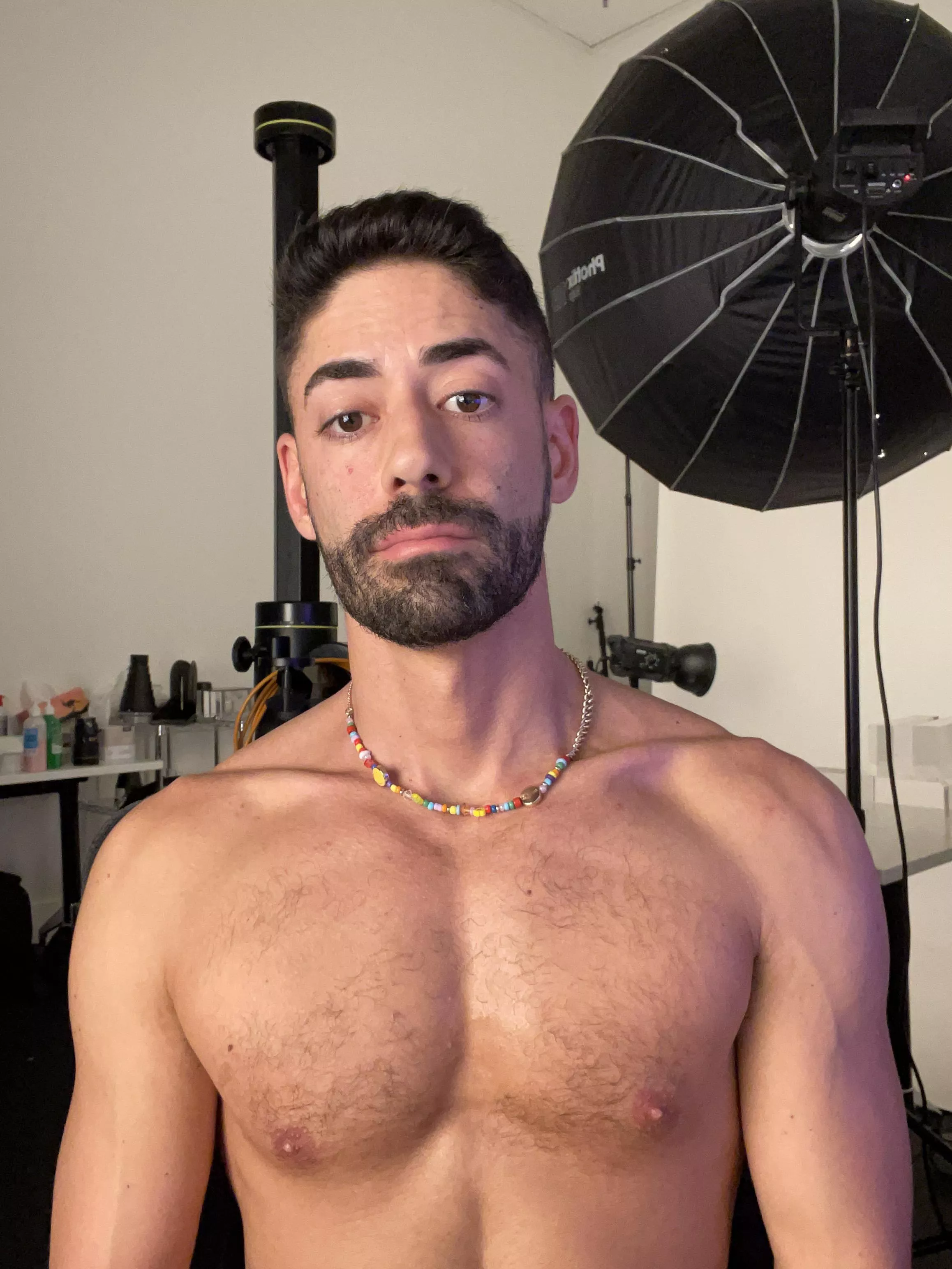 Aussie photographer saying hello, plz DM me if you've sold the hard problem of consciousness lol