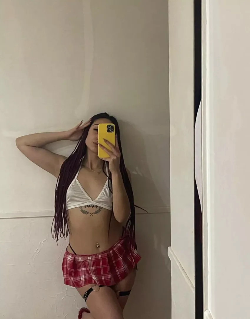 Available 💚 