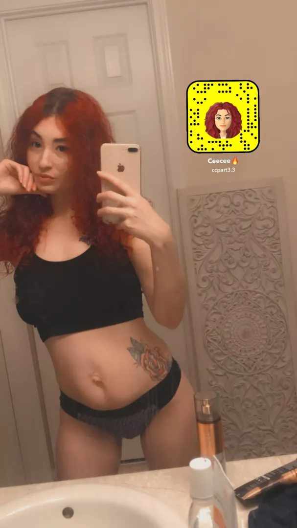 Available for cam calls 🍓