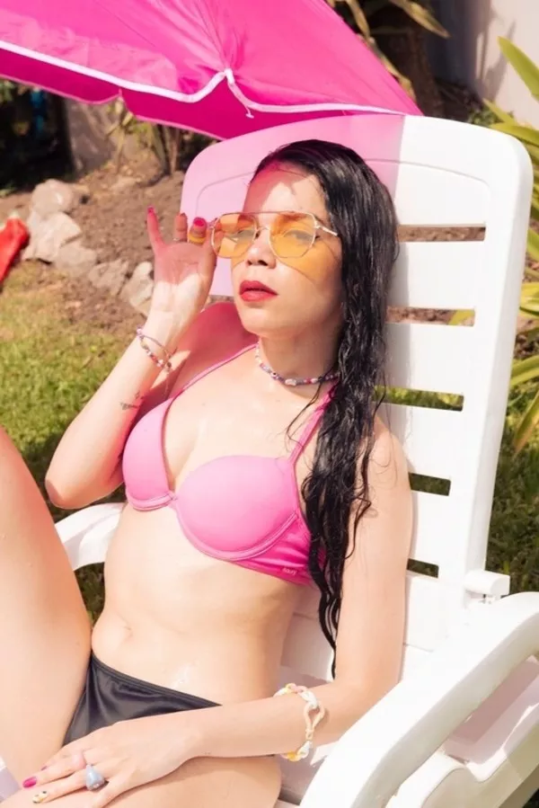 Babe 'n' shades