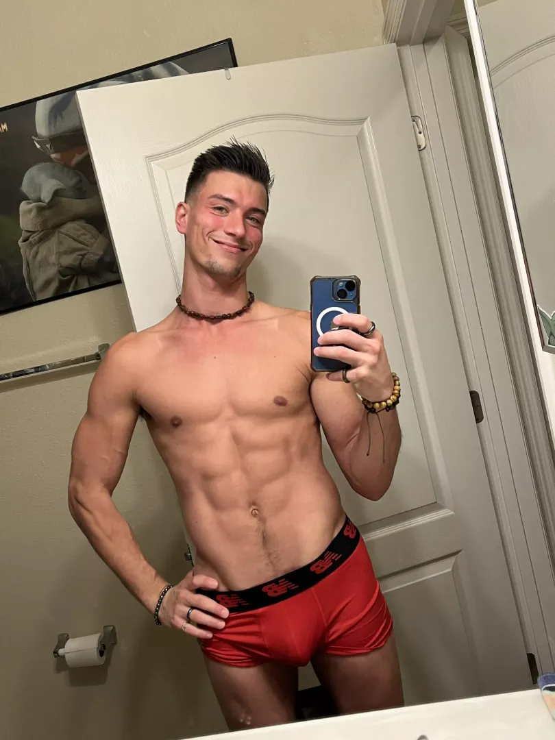 Baby bulge 😜