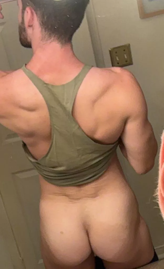 Back and cake 