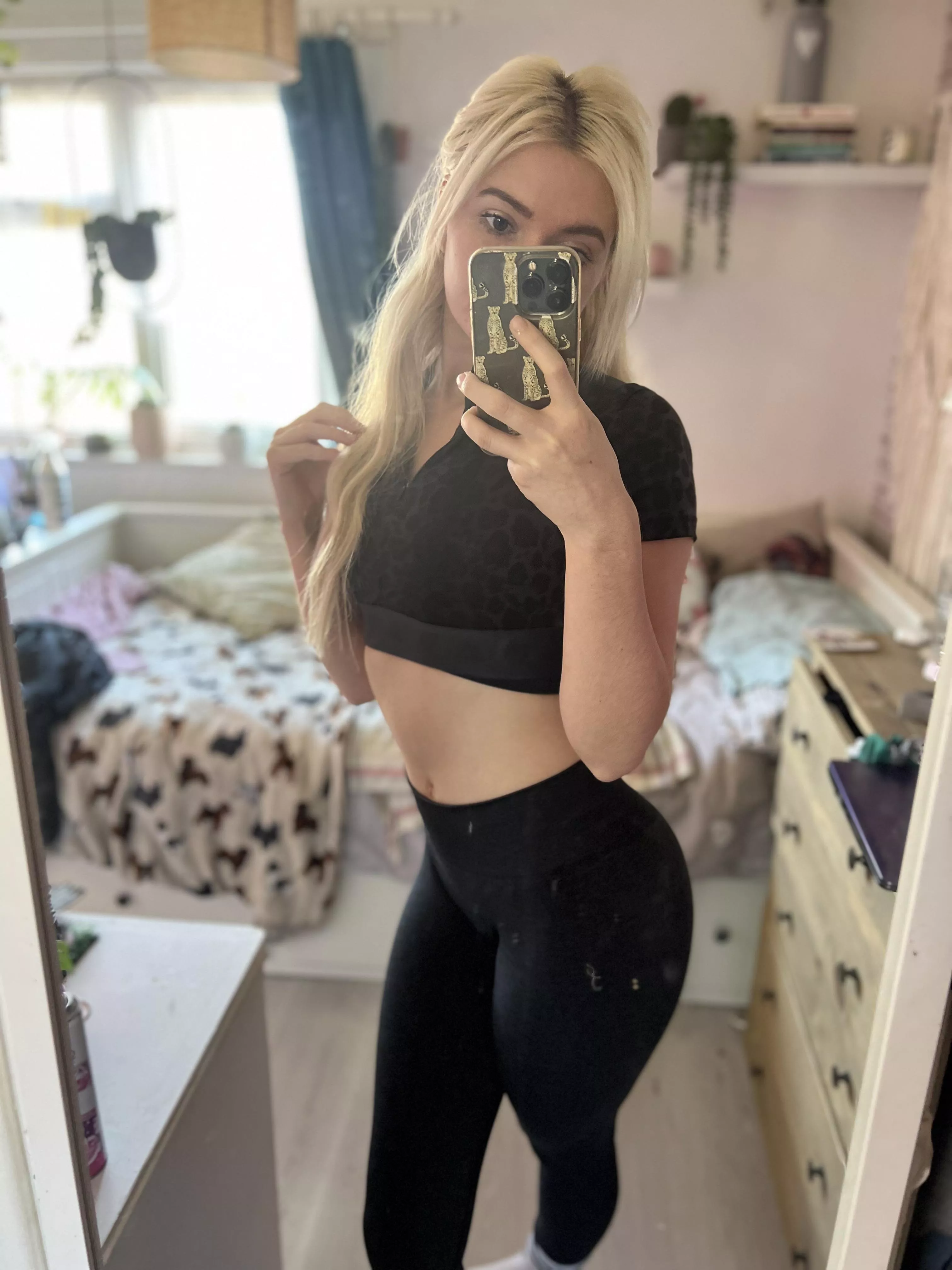 Back to the gym tomorrow ⭐️ [F]